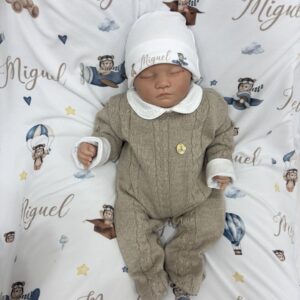 Saída Maternidade Personalizada Miguel – Manta Plush + Macacão Tricô + Body + Touca