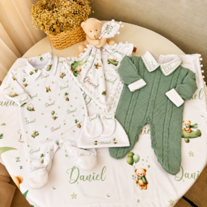 Kit Saída Maternidade Personalizada com Tricô e Plush